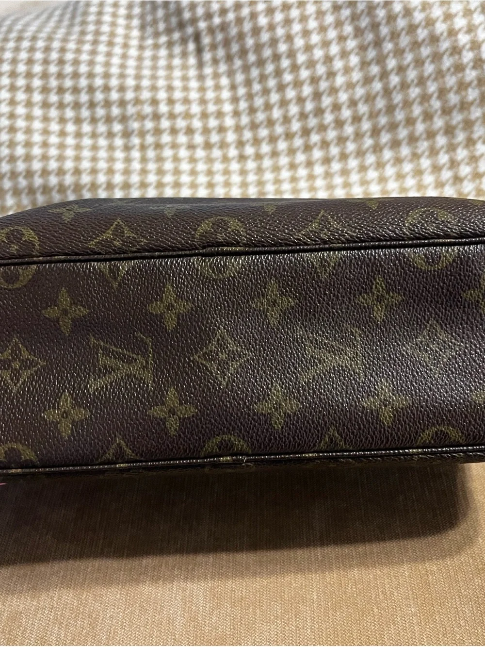 Vintage Louis Vuitton Monogram Canvas cosmetic pouch/case